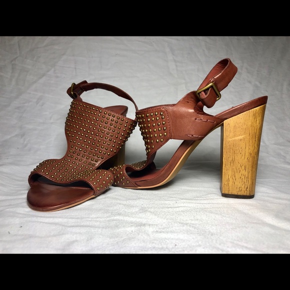 STEVE MADDEN HEELS - Picture 3 of 4